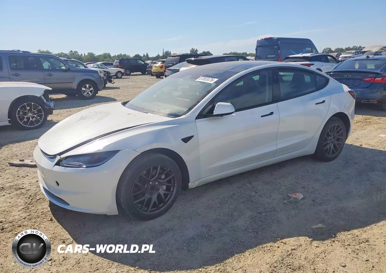 2025 Tesla Model 3 – zdjęcie 1 z 12