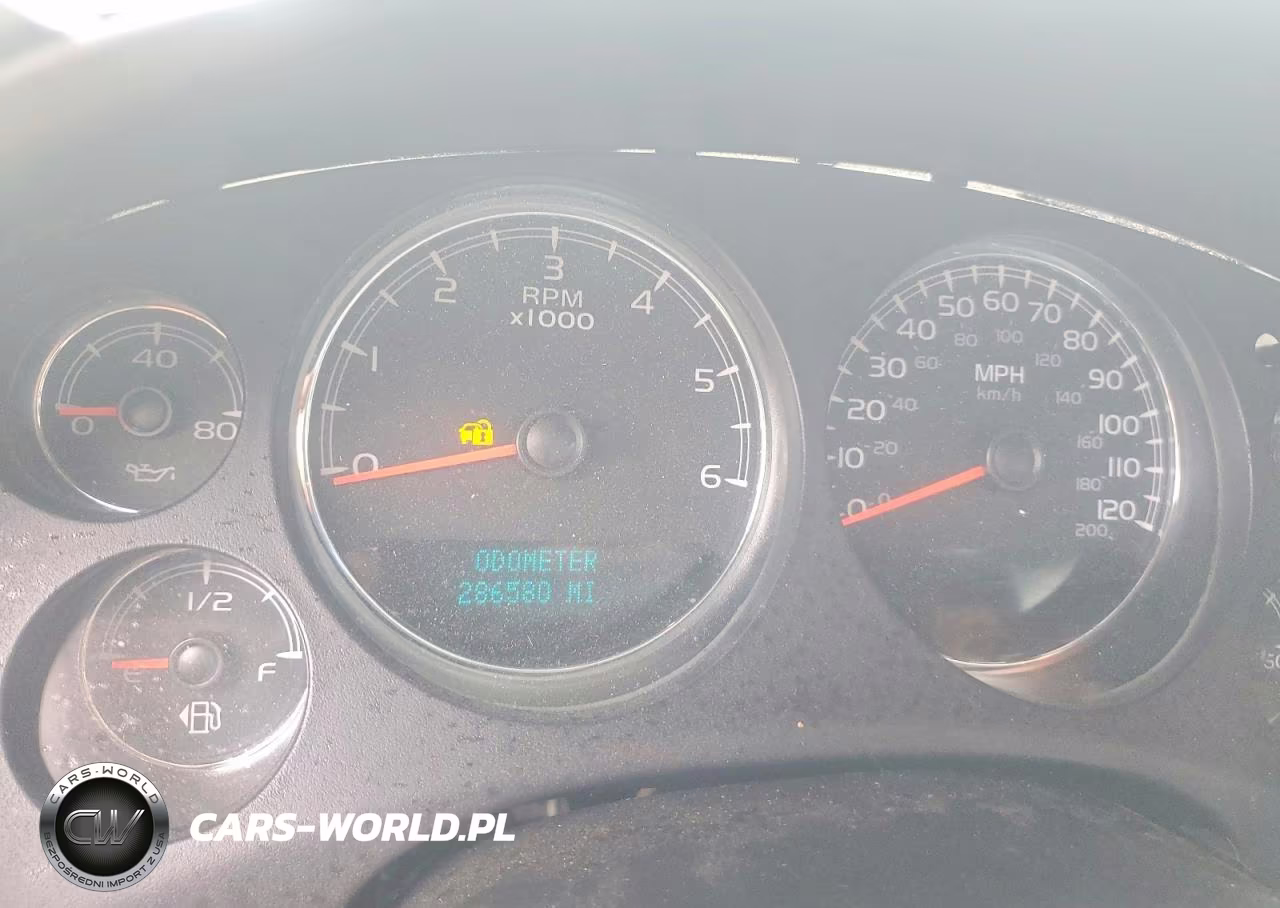 2008 Chevrolet Tahoe C1500 VIN:1GNFC13J38J216336 - 9