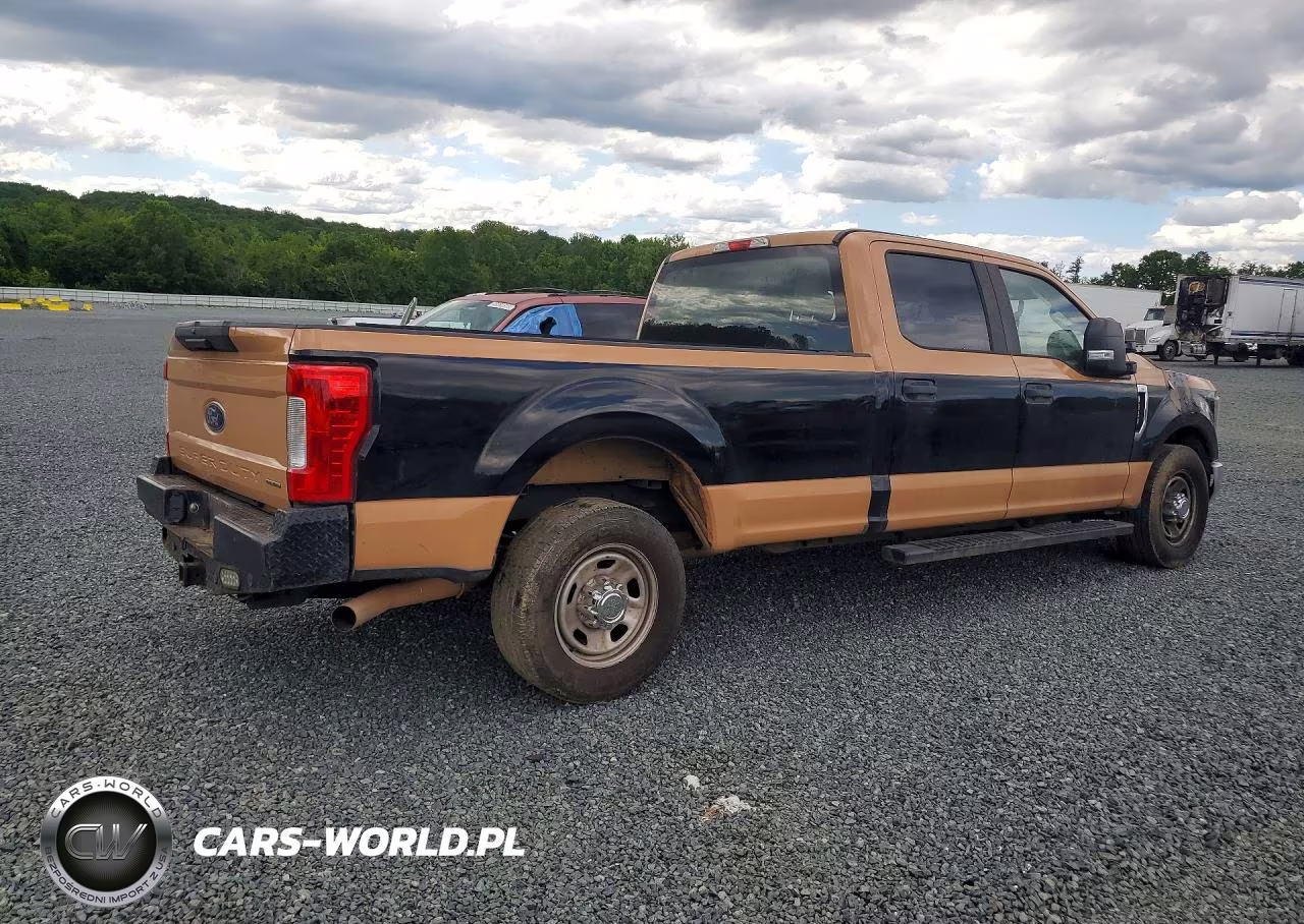 2018 Ford F350 Super Duty VIN:1FT8W3A67JEC83653 - 3