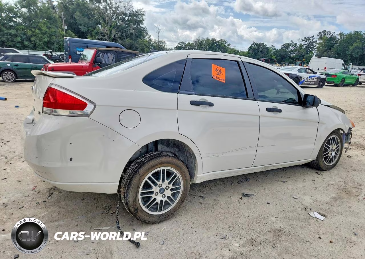 2011 Ford Focus Se VIN:1FAHP3FN5BW132941 - 3