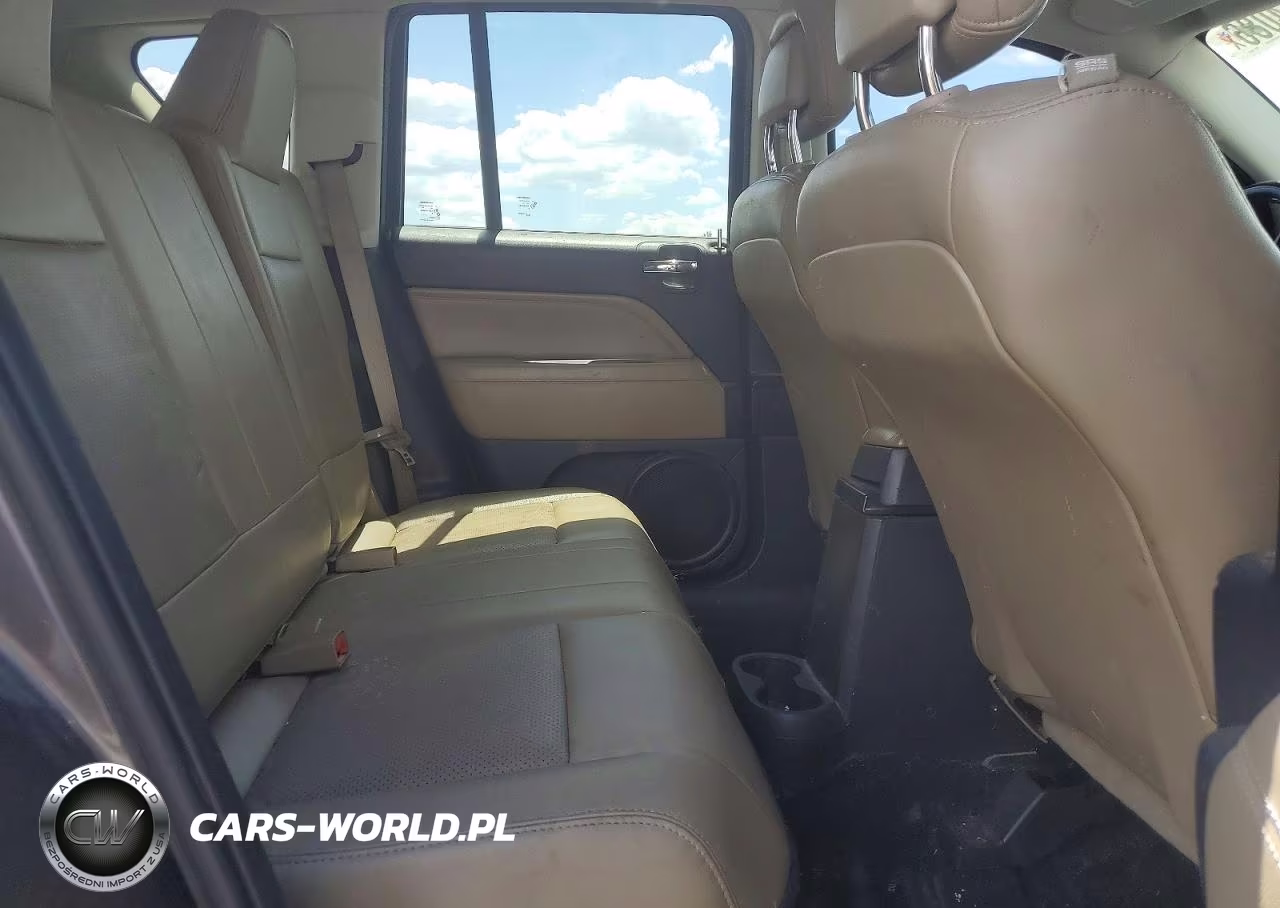 2015 Jeep Compass Latitude VIN:1C4NJCEA6FD185954 - 11