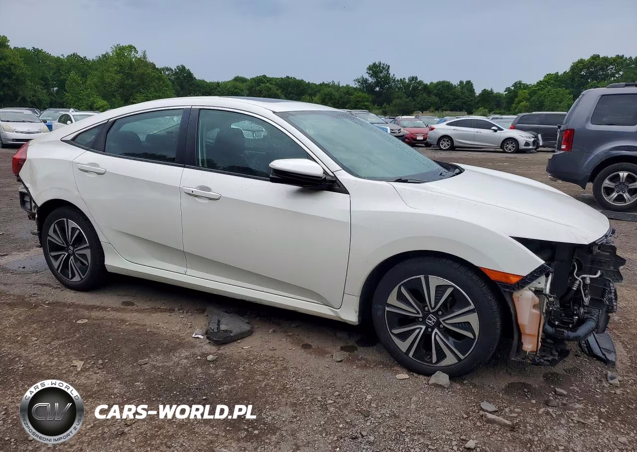 2017 Honda Civic Ex VIN:2HGFC1F3XHH639519 - 4