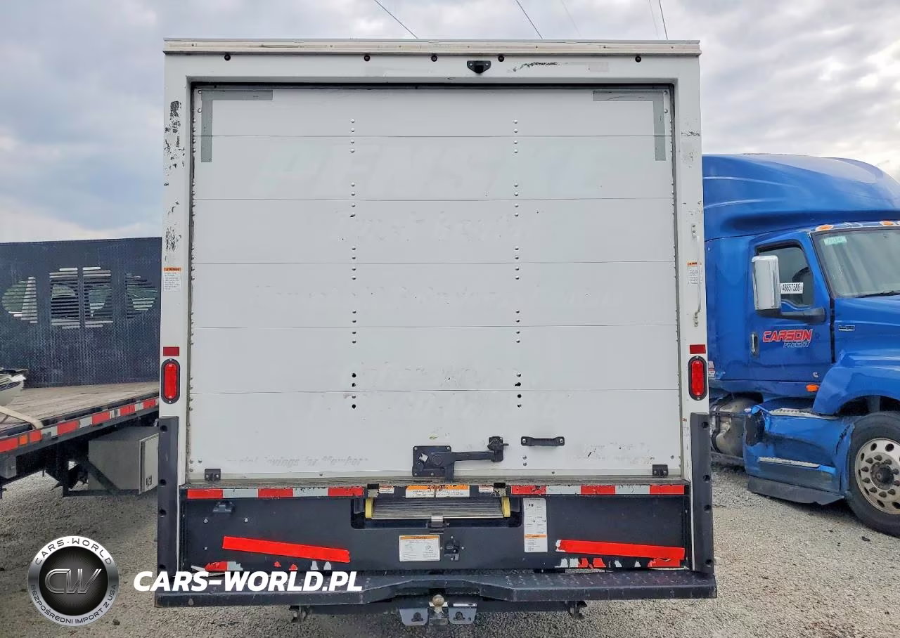 2021 GMC Savana Box Truck VIN:7GZ37TC74MN010691 - 11