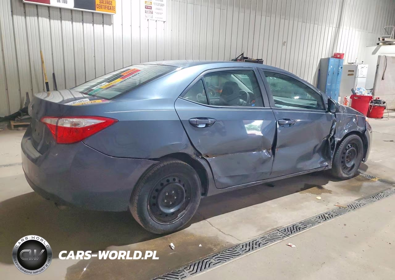 2015 Toyota Corolla Le VIN:2T1BURHE7FC309111 - 3