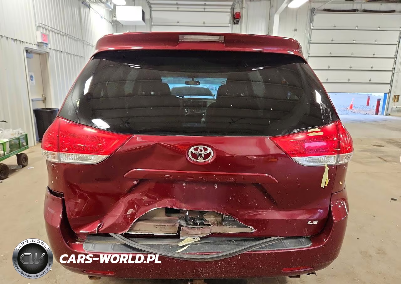 2013 Toyota Sienna Le VIN:5TDKK3DC4DS386840 - 6