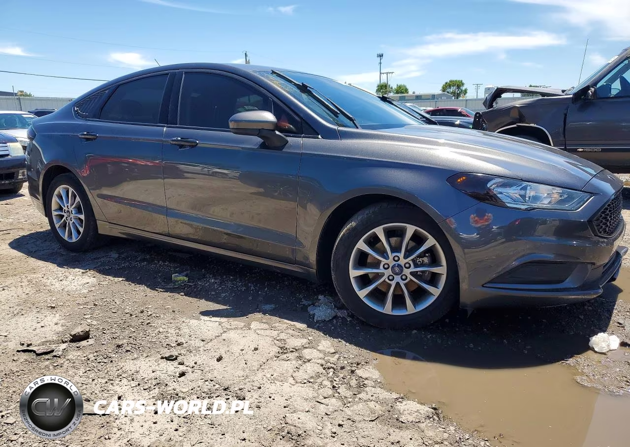 2017 Ford Fusion Se VIN:3FA6P0H74HR415492 - 4
