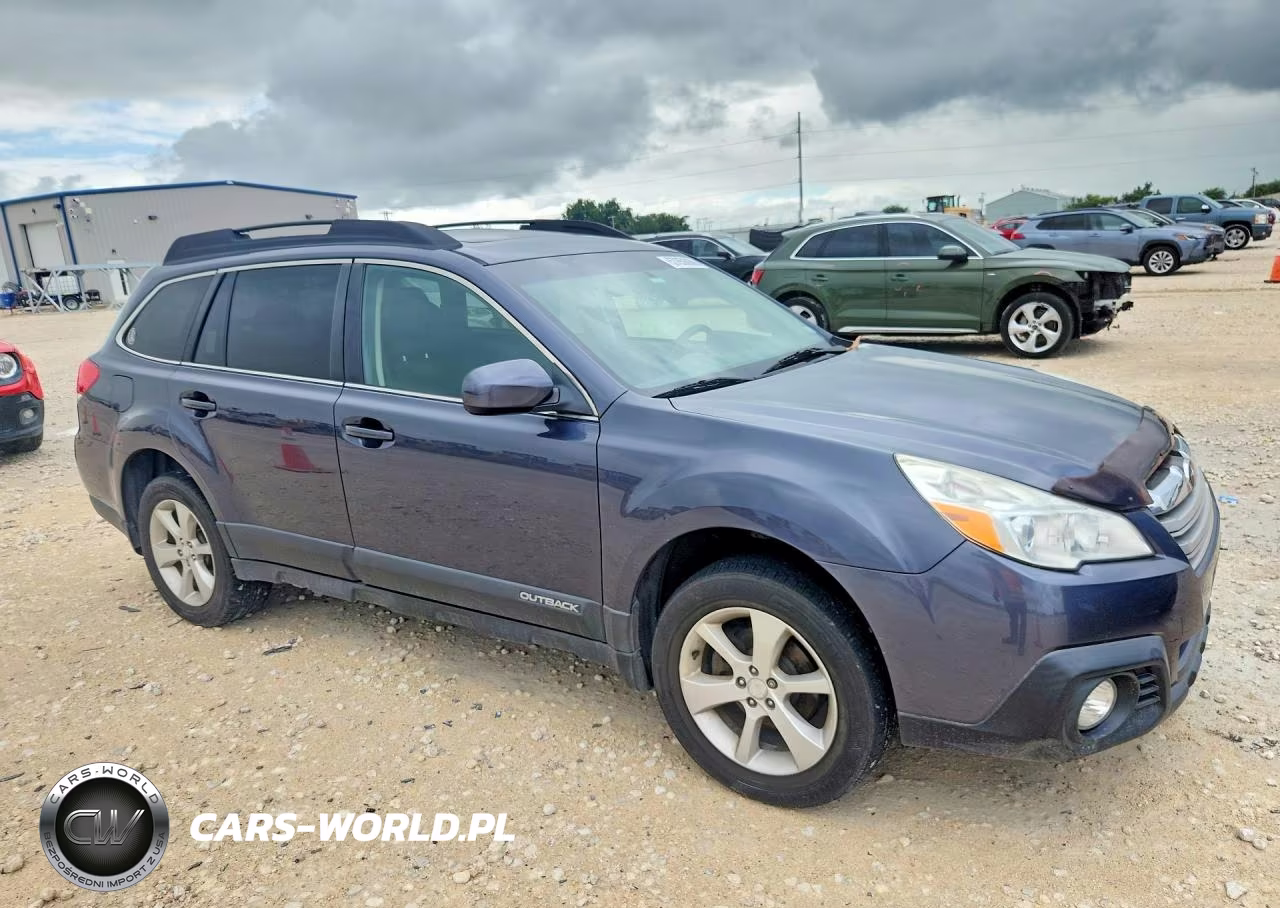 2014 Subaru Outback 2.5I Premium VIN:4S4BRCDCXE3256894 - 4