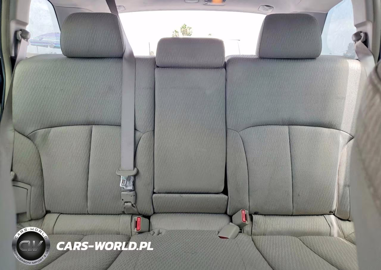 2011 Subaru Outback 2.5I Premium VIN:4S4BRBCCXB3441843 - 10
