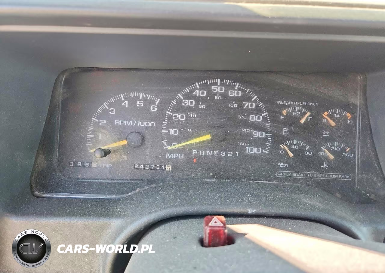 1999 Chevrolet Suburban K1500 VIN:1GNFK16R1XJ559522 - 9