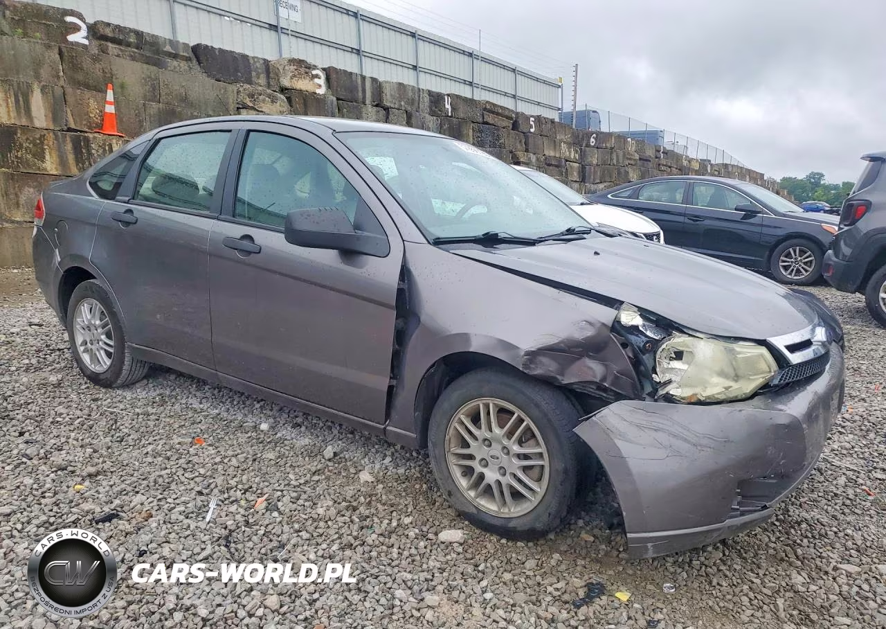 2010 Ford Focus Se VIN:1FAHP3FN9AW137266 - 4