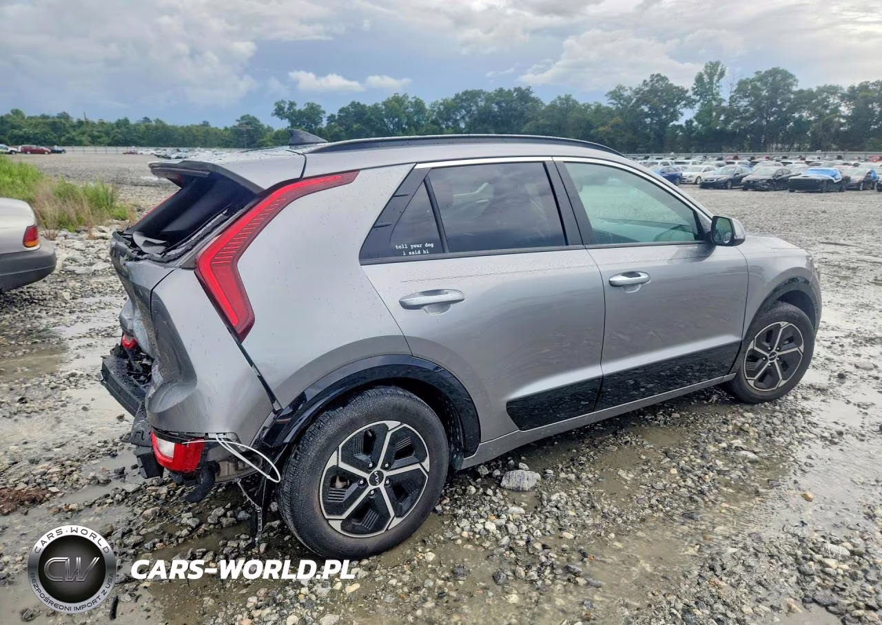 2023 Kia Niro Sx VIN:KNDCT3LEXP5106871 - 3