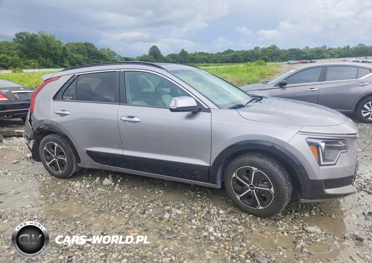 2023 Kia Niro Sx VIN:KNDCT3LEXP5106871 - 4