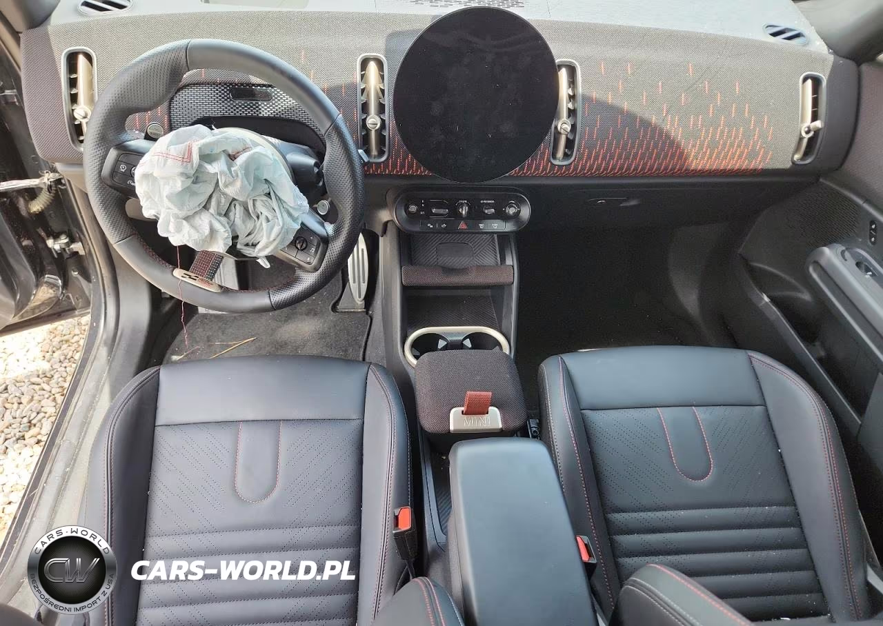 2025 Mini Countryman Jcw All4 VIN:WMZ33GA02S7R68882 - 8