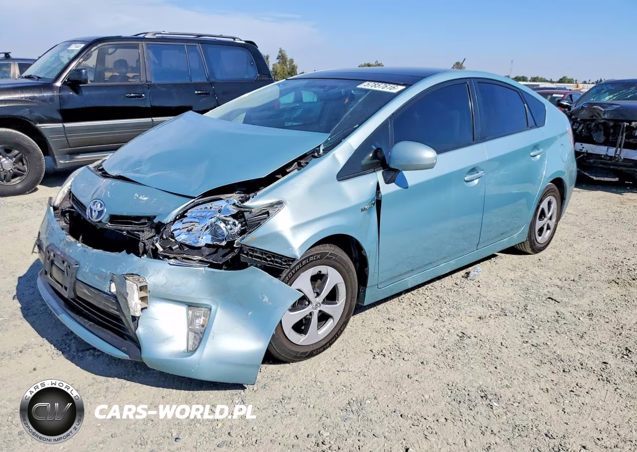 2013 Toyota Prius Three – zdjęcie 1 z 12