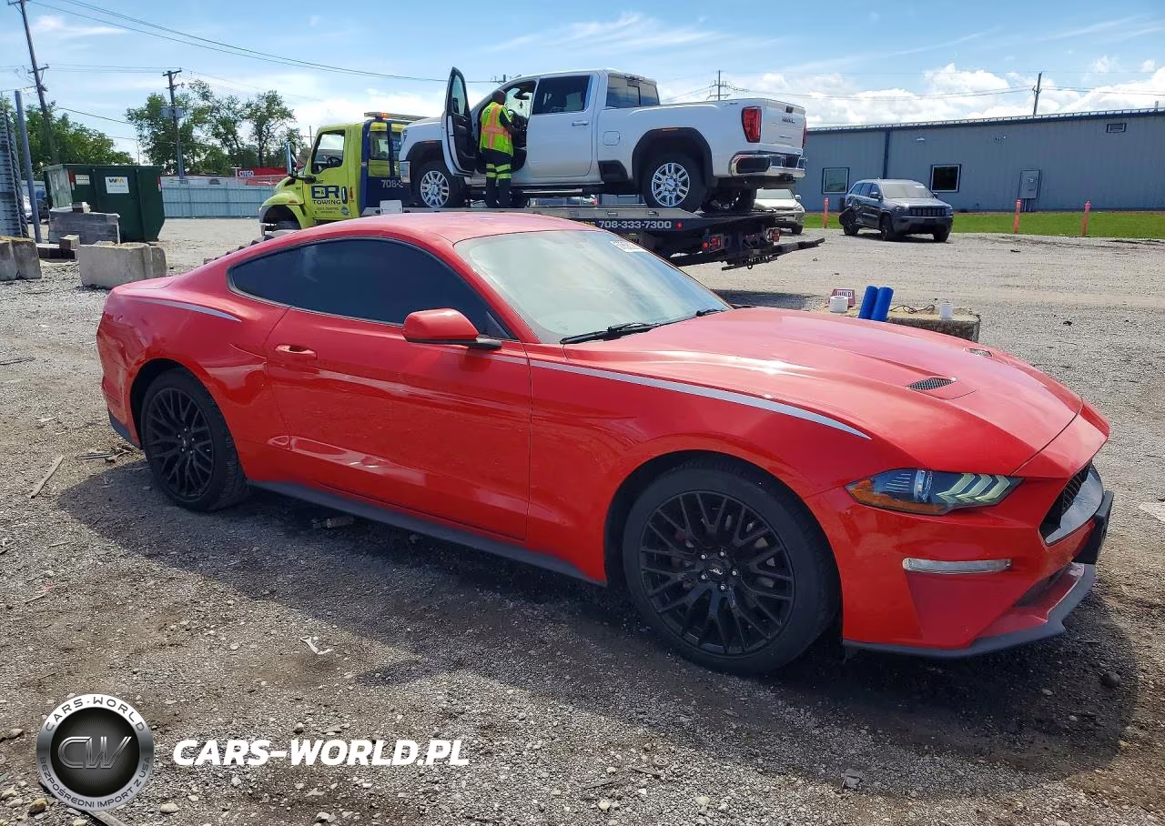 2018 Ford Mustang VIN:1FA6P8TH4J5163685 - 4