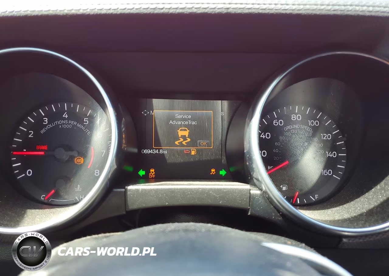 2018 Ford Mustang VIN:1FA6P8TH4J5163685 - 9