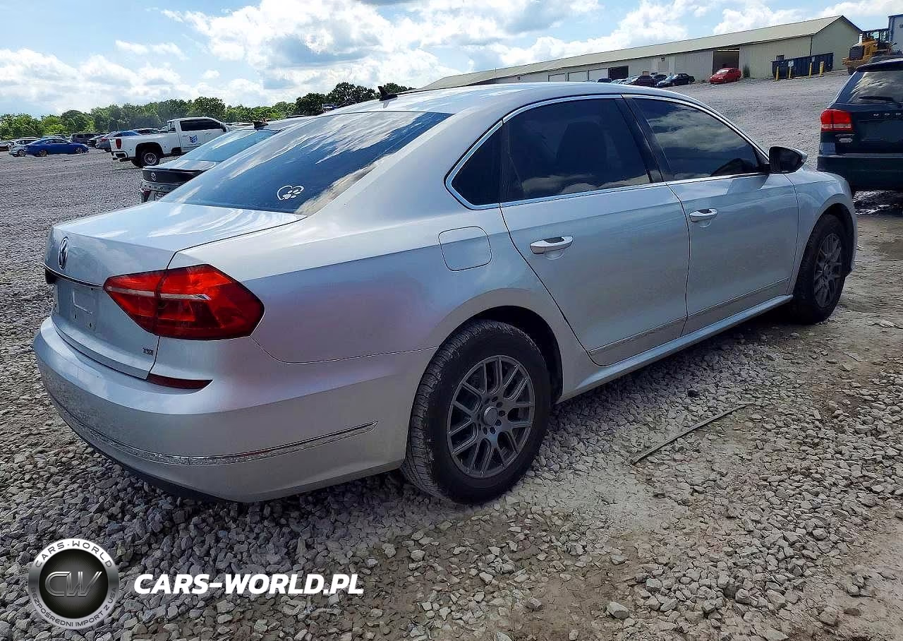 2016 Volkswagen Passat S VIN:1VWAS7A37GC008313 - 3