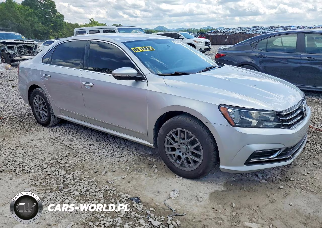 2016 Volkswagen Passat S VIN:1VWAS7A37GC008313 - 4
