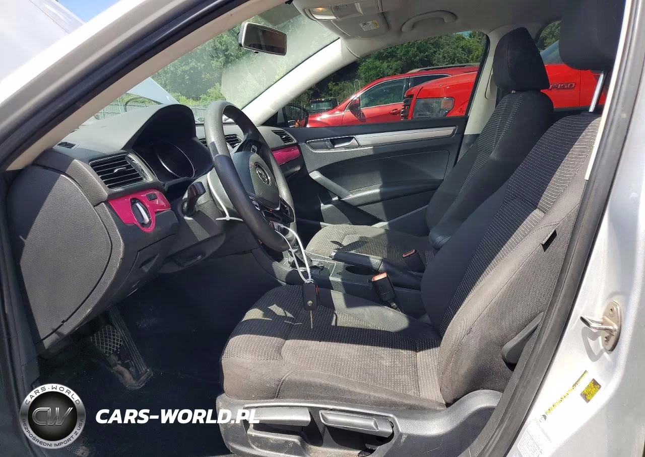 2016 Volkswagen Passat S VIN:1VWAS7A37GC008313 - 7