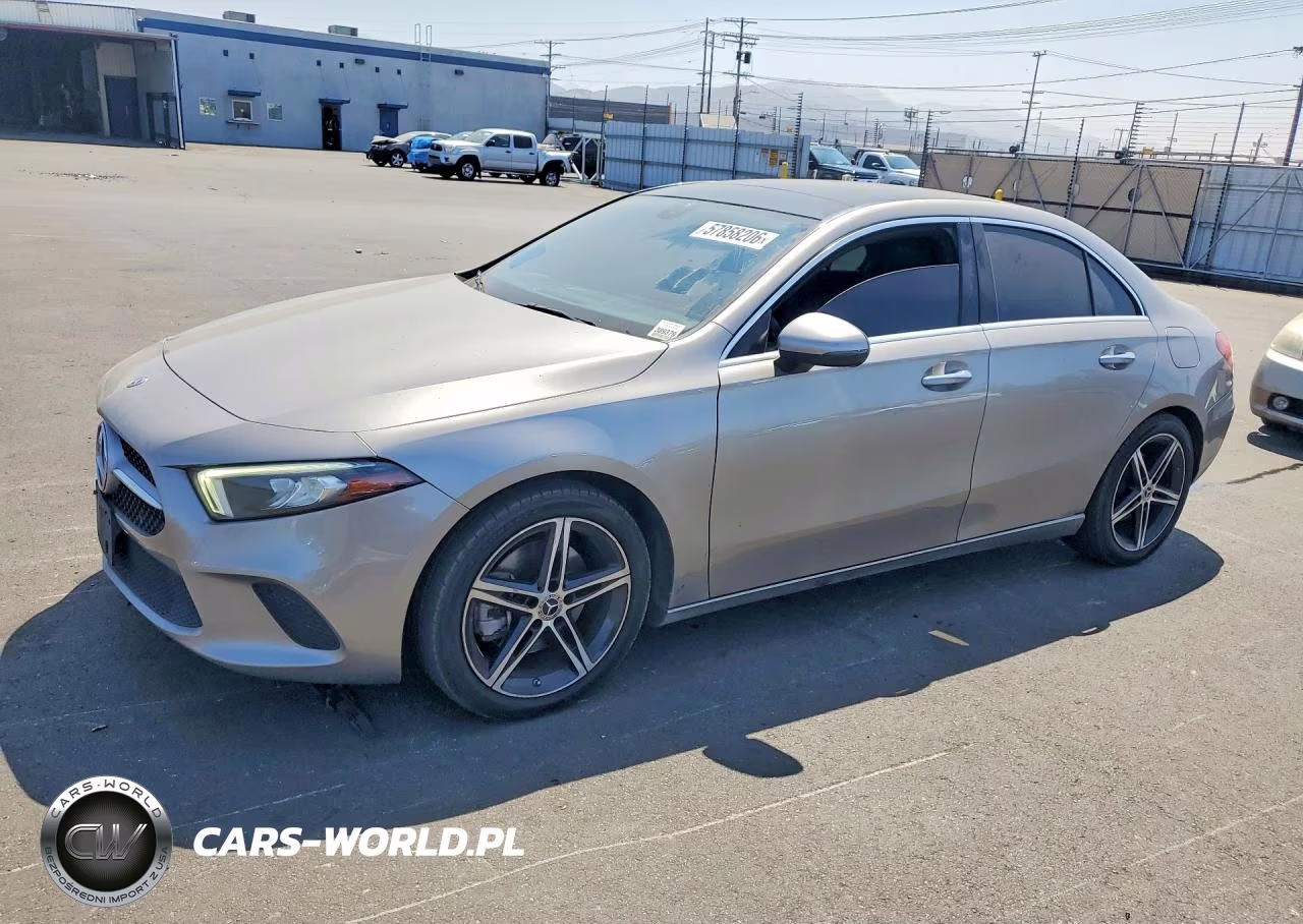 2019 Mercedes-Benz A 220