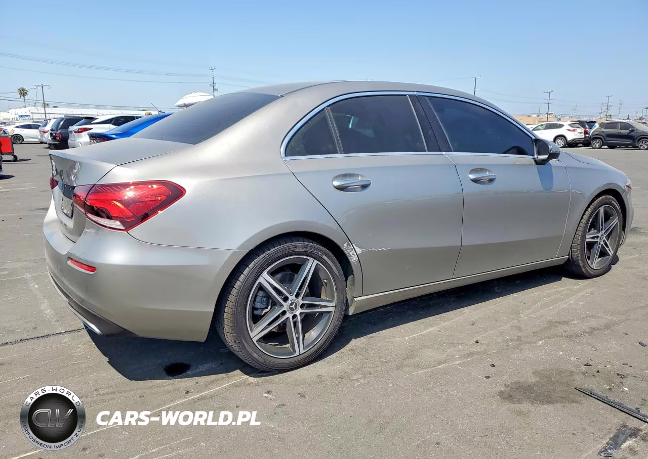 2019 Mercedes-Benz A 220 VIN:WDD3G4EB1KW016000 - 3