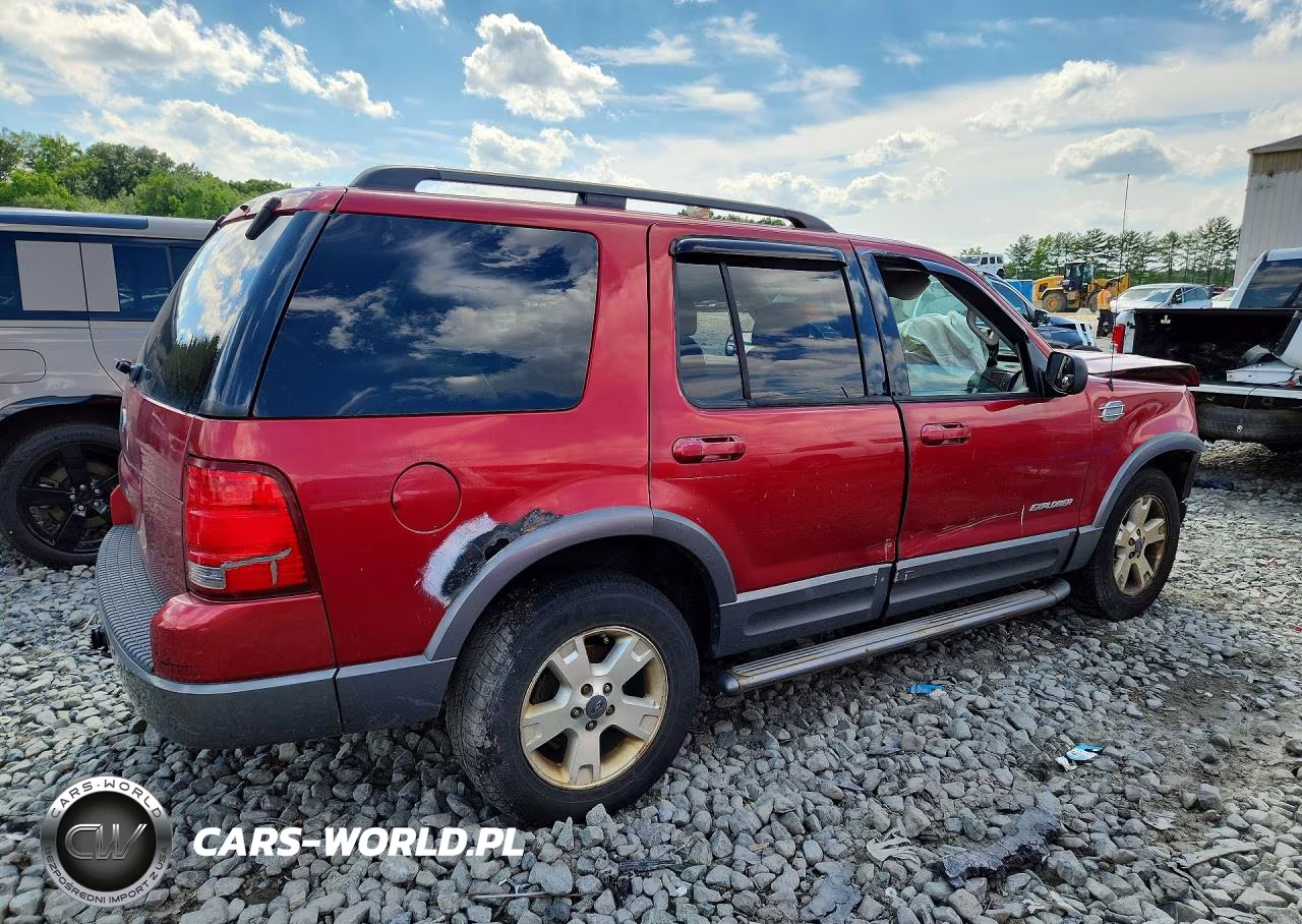 2004 Ford Explorer Xlt VIN:1FMZU73K74UC00899 - 3