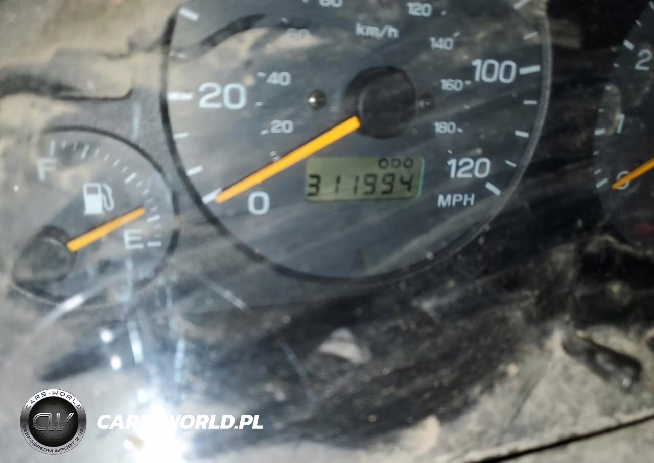 2000 Subaru Forester S VIN:JF1SF6551YH722059 - 9