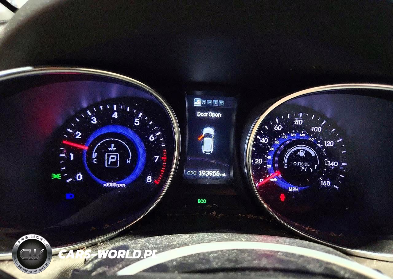2014 Hyundai Santa Fe Sport 2.0T VIN:5XYZUDLA7EG155766 - 9