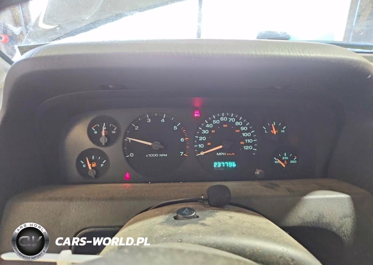 2002 Jeep Grand Cherokee Laredo VIN:1J4GW48S12C162208 - 9