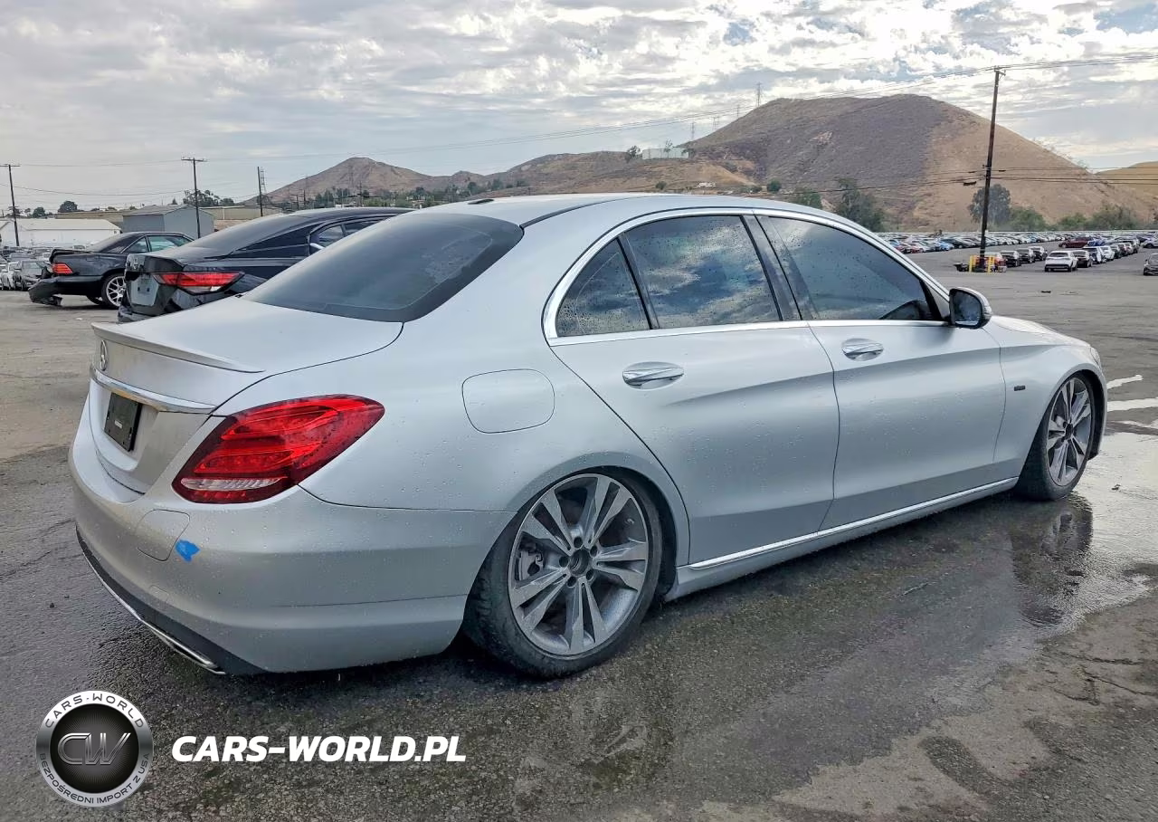 2018 Mercedes-Benz C 350E VIN:55SWF4HB6JU259275 - 3