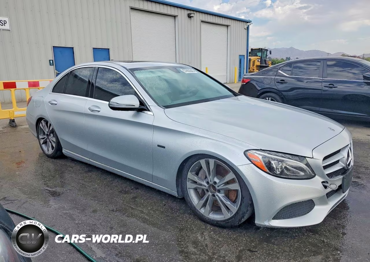2018 Mercedes-Benz C 350E VIN:55SWF4HB6JU259275 - 4
