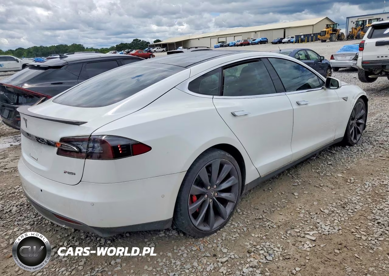 2014 Tesla Model S VIN:5YJSA1H16EFP57440 - 3