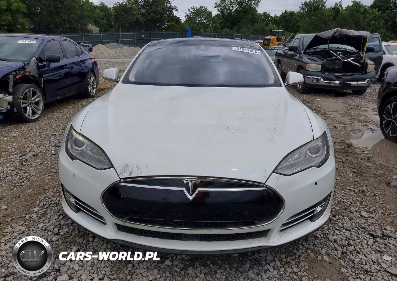 2014 Tesla Model S VIN:5YJSA1H16EFP57440 - 5