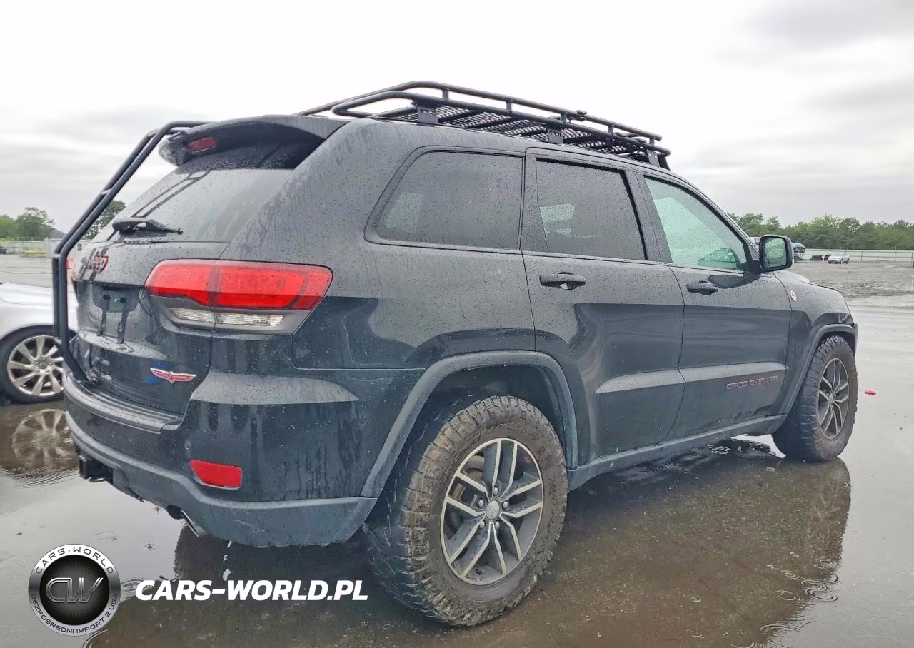 2018 Jeep Grand Cherokee Trailhawk VIN:1C4RJFLT9JC105181 - 3
