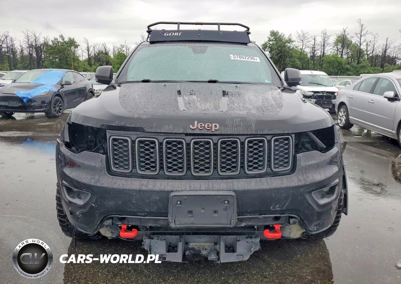 2018 Jeep Grand Cherokee Trailhawk VIN:1C4RJFLT9JC105181 - 5