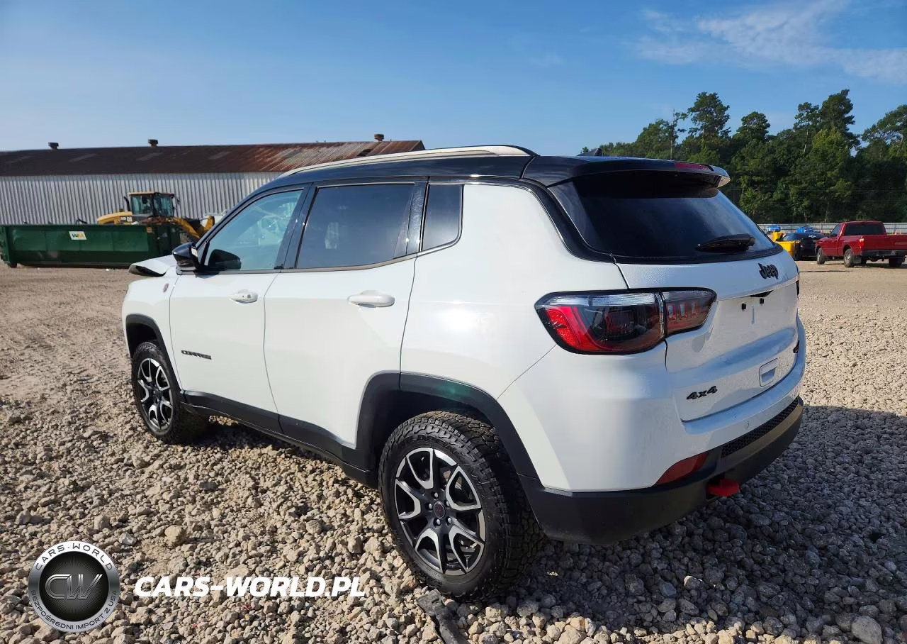 2025 Jeep Compass Trailhawk VIN:3C4NJDDN3ST551089 - 2