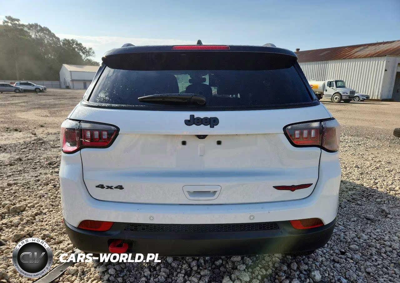 2025 Jeep Compass Trailhawk VIN:3C4NJDDN3ST551089 - 6
