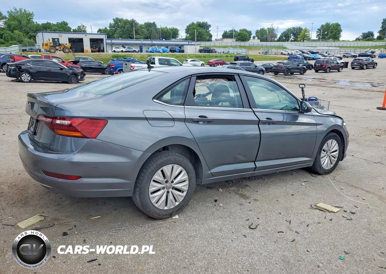 2019 Volkswagen Jetta S VIN:3VWC57BU4KM069990 - 3