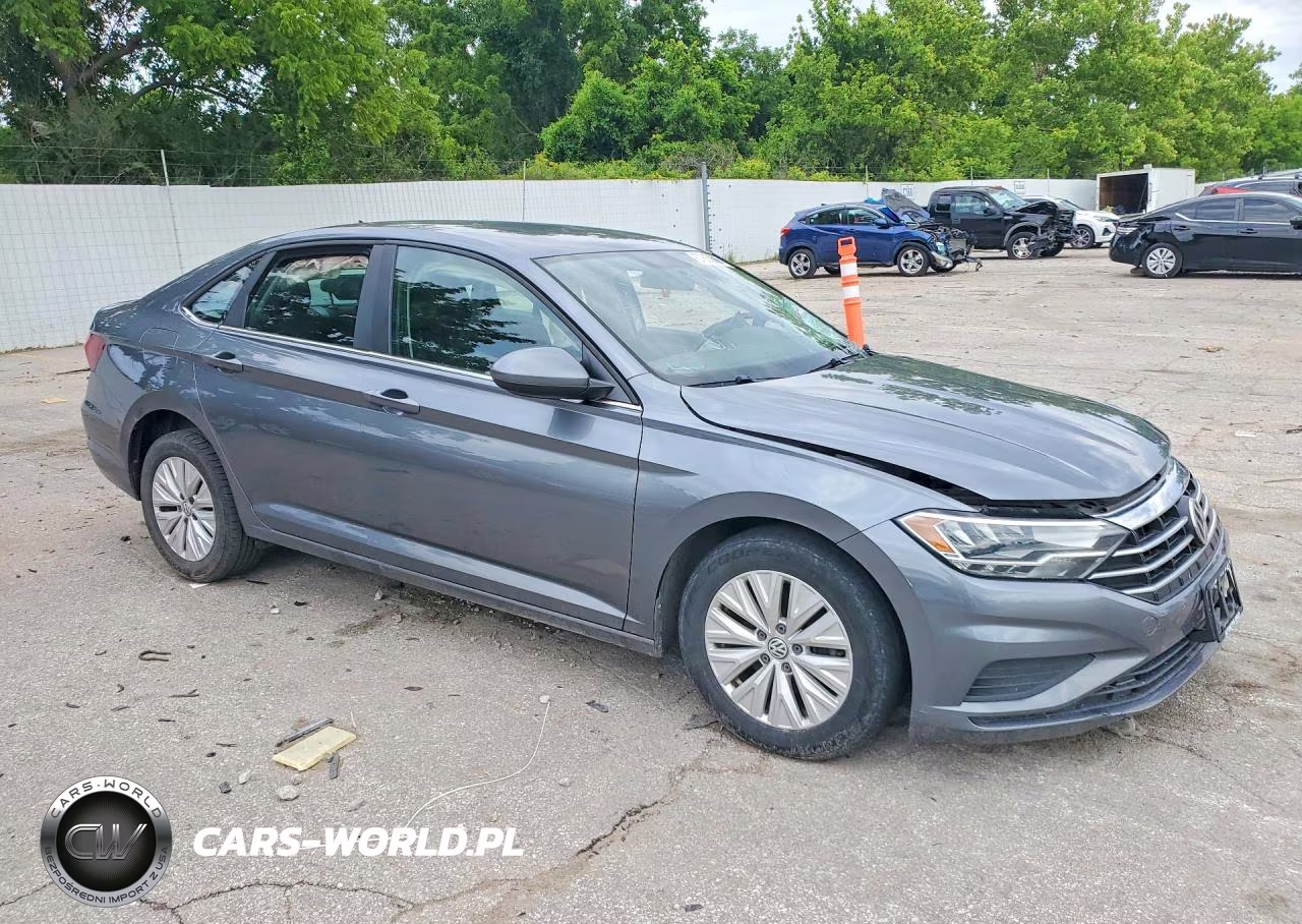 2019 Volkswagen Jetta S VIN:3VWC57BU4KM069990 - 4