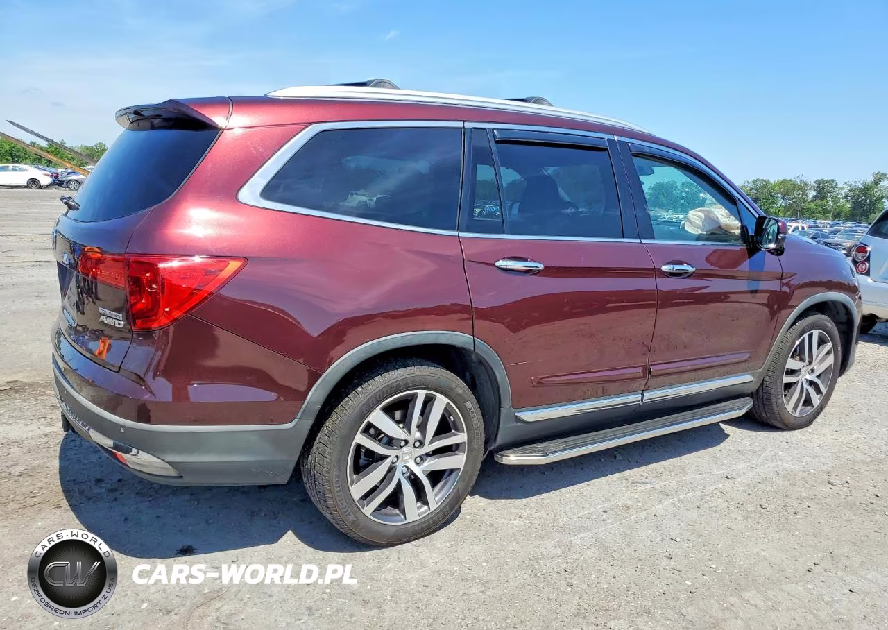2016 Honda Pilot Touring VIN:5FNYF6H93GB109460 - 3