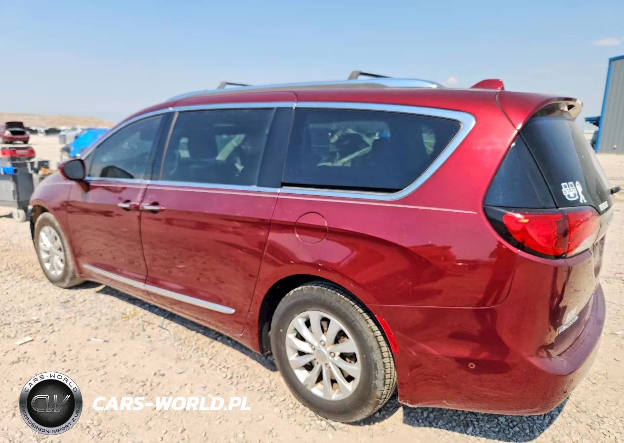 2018 Chrysler Pacifica Touring L Plus VIN:2C4RC1EG1JR103994 - 2