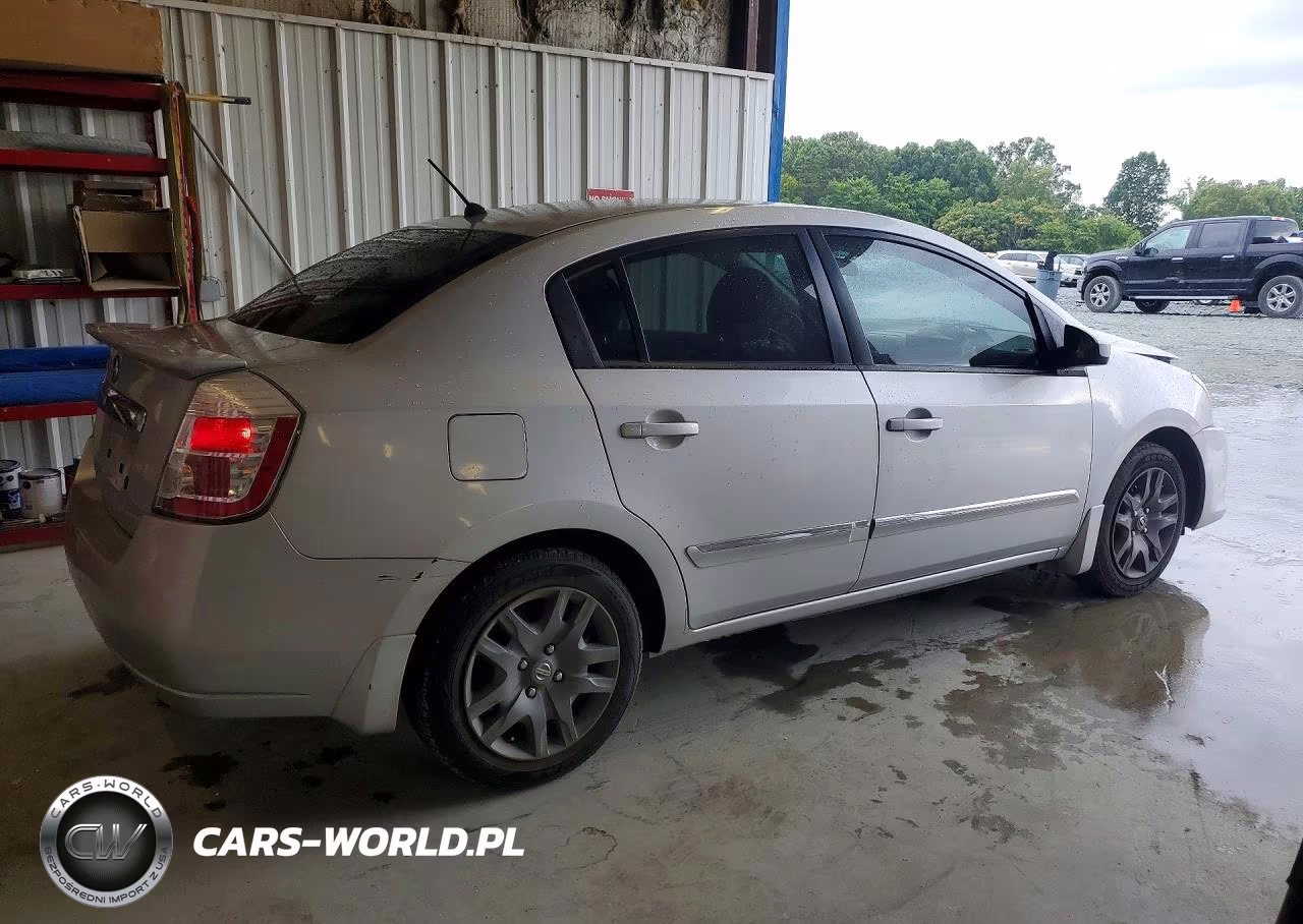 2011 Nissan Sentra 2.0 VIN:3N1AB6APXBL621879 - 3
