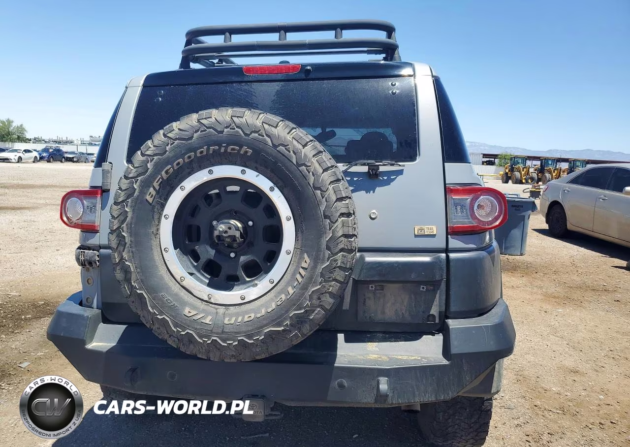 2013 Toyota Fj Cruiser Base VIN:JTEBU4BF1DK157225 - 6