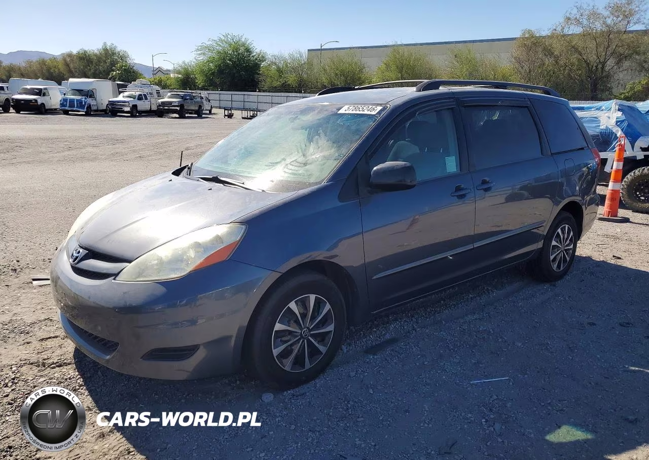 2006 Toyota Sienna Le 8 Passenger