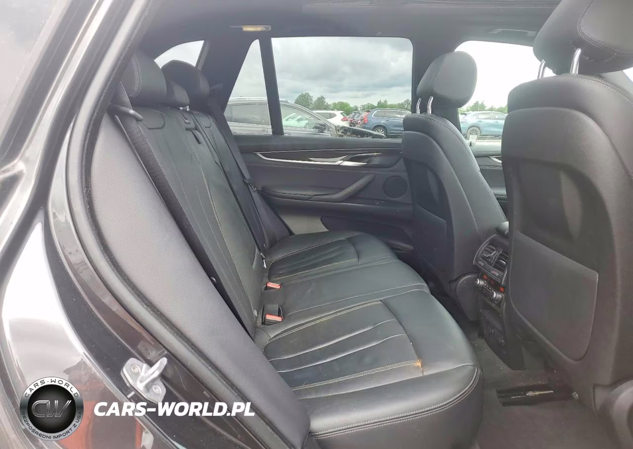 2018 BMW X5 xDrive35I VIN:5UXKR0C52J0X98197 - 11