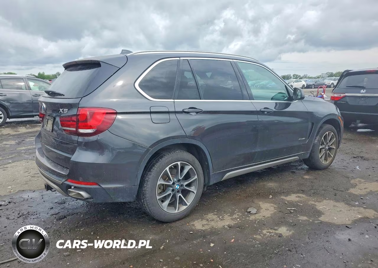 2018 BMW X5 xDrive35I VIN:5UXKR0C52J0X98197 - 3