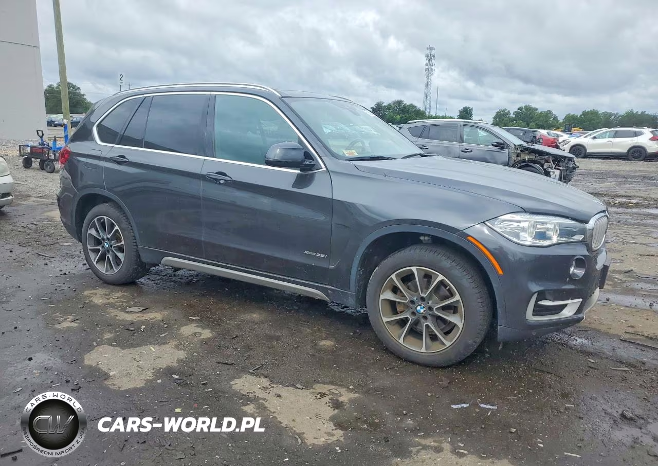 2018 BMW X5 xDrive35I VIN:5UXKR0C52J0X98197 - 4