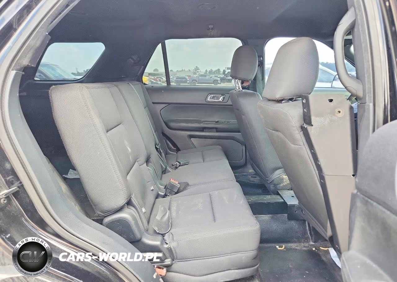 2018 Ford Explorer Police Interceptor VIN:1FM5K8AR4JGC43102 - 11