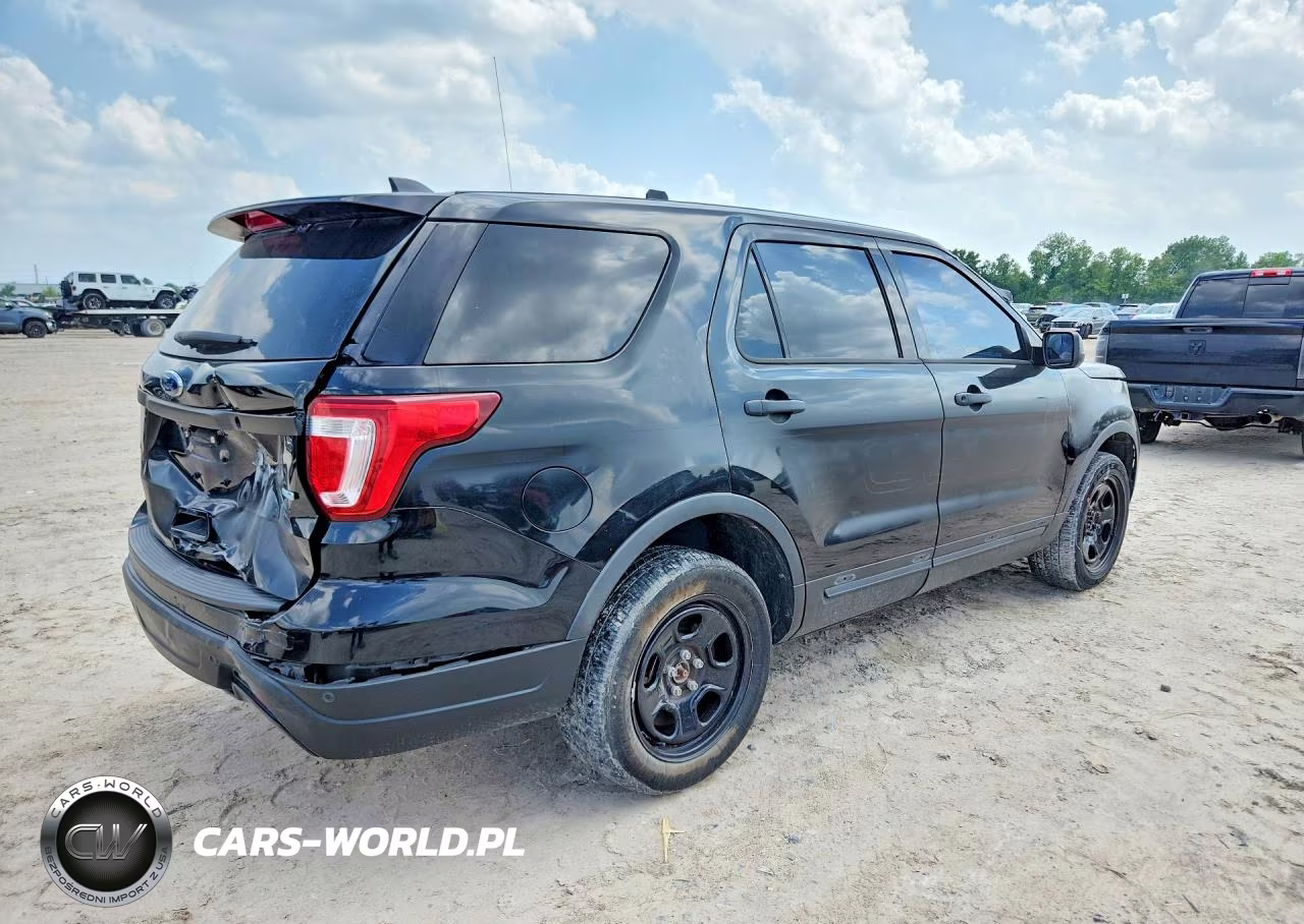 2018 Ford Explorer Police Interceptor VIN:1FM5K8AR4JGC43102 - 3