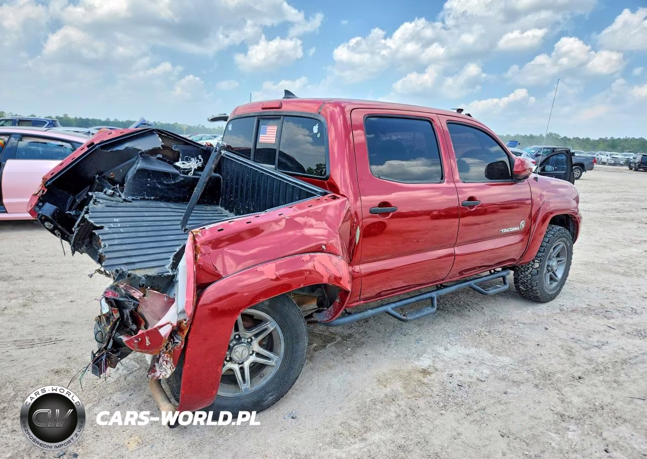 2012 Toyota Tacoma Double Cab VIN:5TFJX4GN5CX010799 - 3